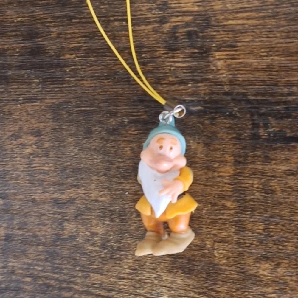 Set Of Disney's Snow White Dwarves Sleepy & Bashful Cell Phone Danglers.